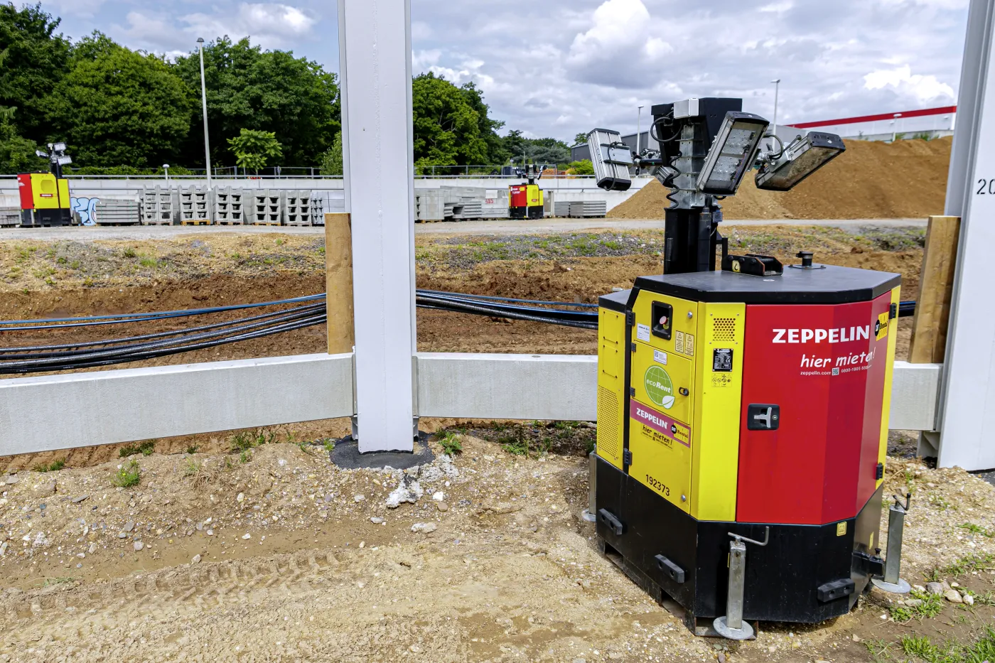 Ausbau-S-Bahnlinie-S13-Hybride-Flutlichtmasten