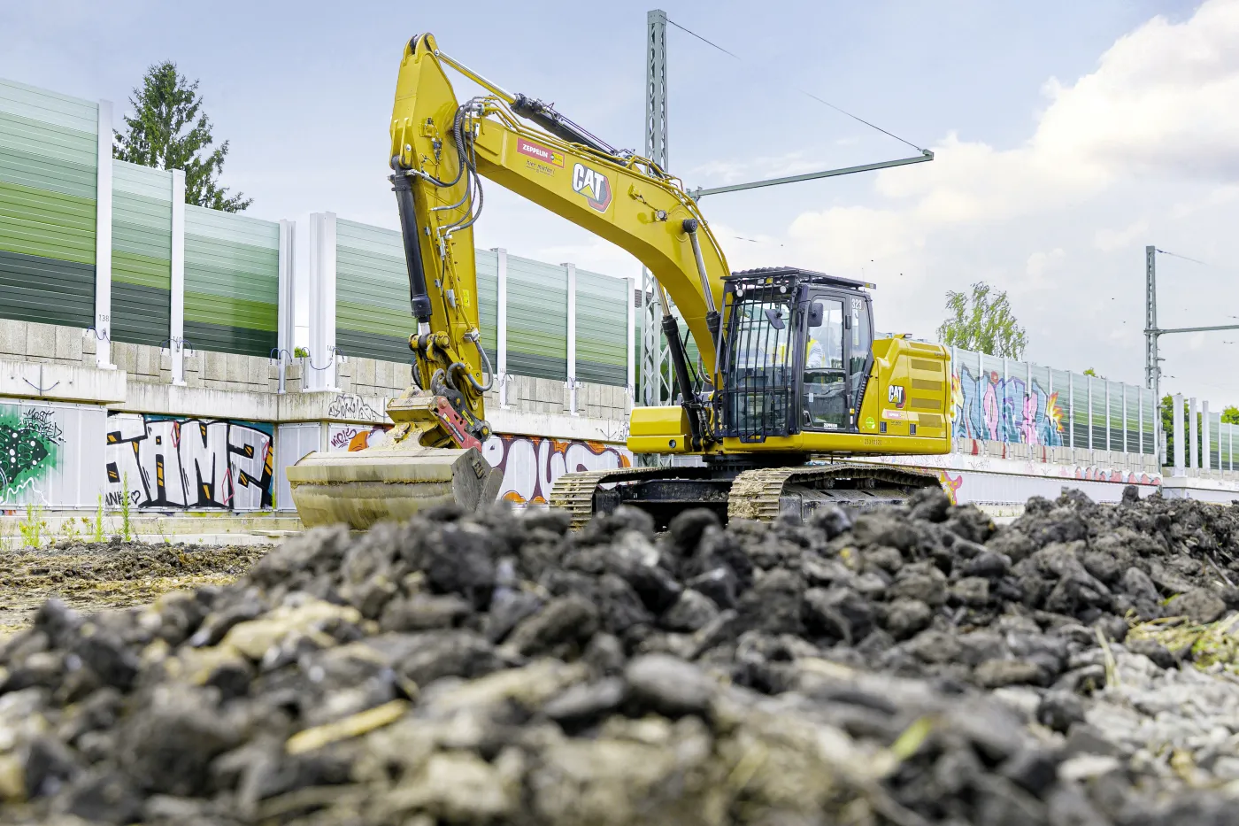 Ausbau-S13-Köln-Bonn-Kettenbagger-CAT-323