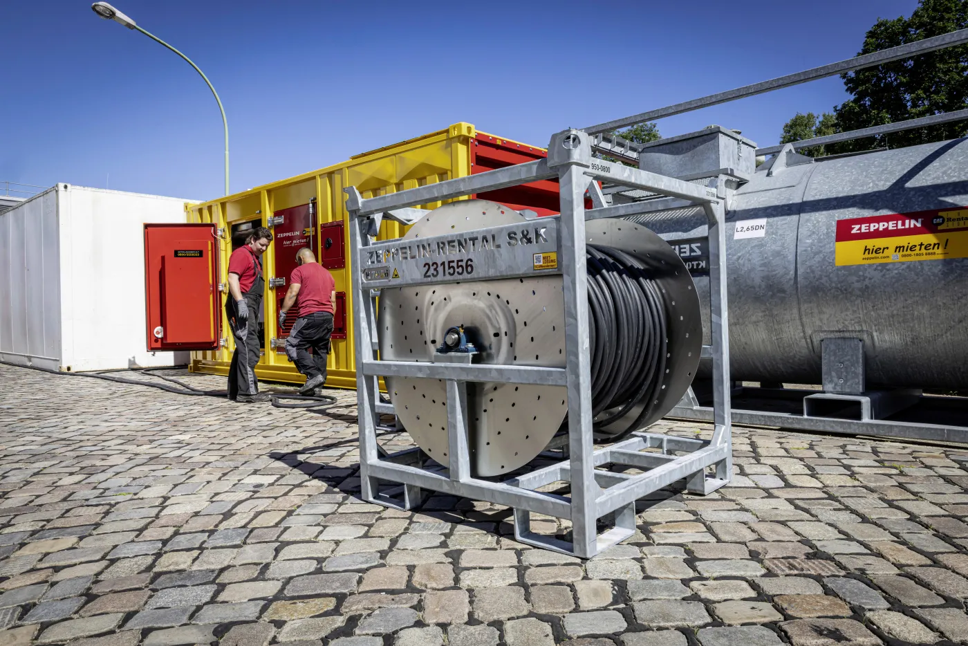 Tank-Generator-Spitzenstromabdeckung-DESY-Hamburg