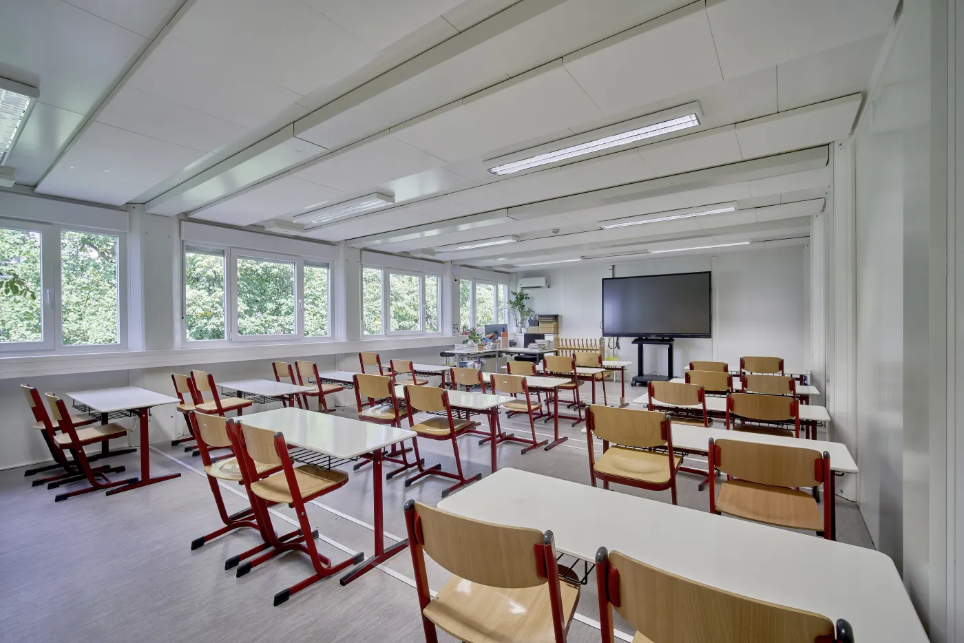 Klassenzimmer-Modulanlage-Container-Schule-GutsMuths-Berlin