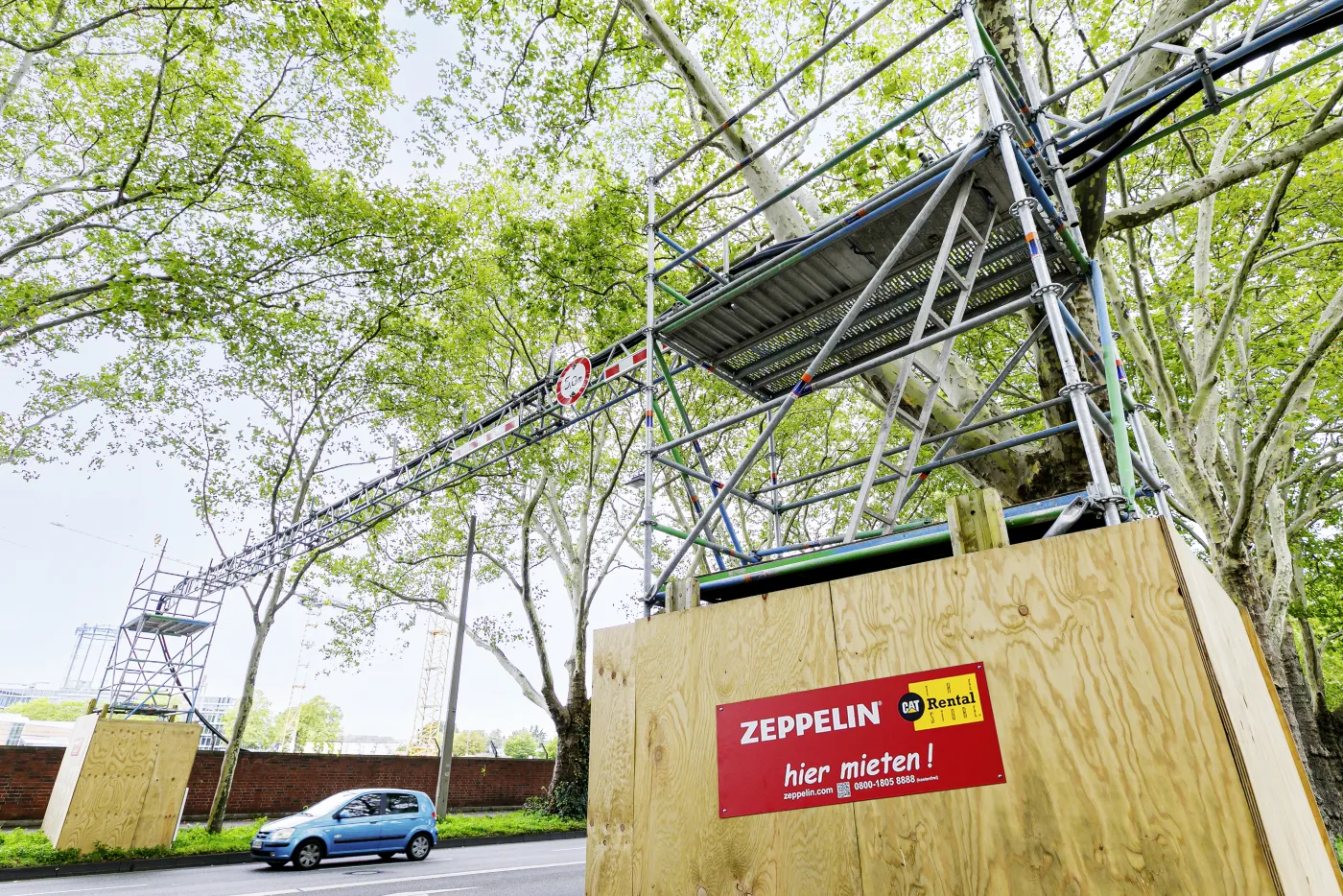 Elektro-Baustelleneinrichtung-Stromverteiler-Kabelbrücke-Köln