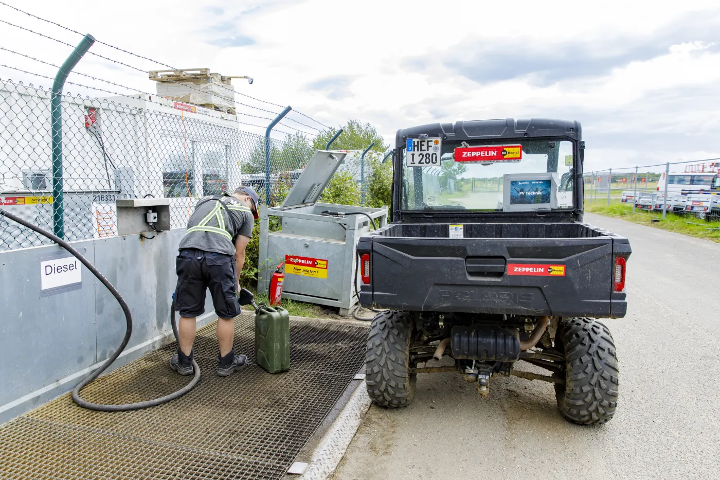 parookaville_ranger_utv_tanken